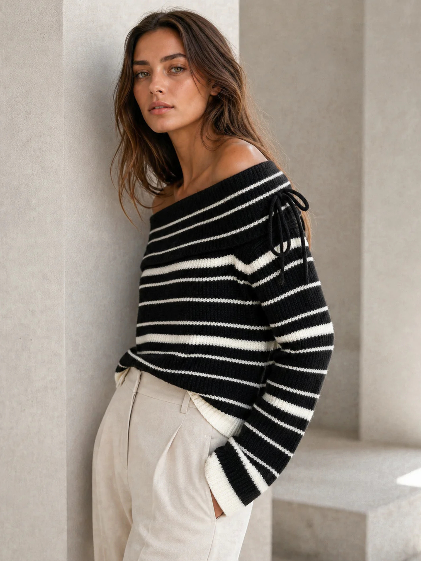 Sweater Line Shoulder Negro
