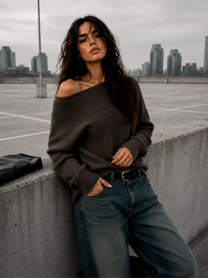 Sweater Hombro Asimétrico Dark Taupe