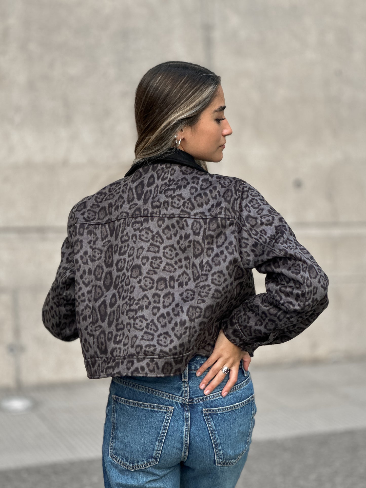 Chaqueta Print Gamuza Negra