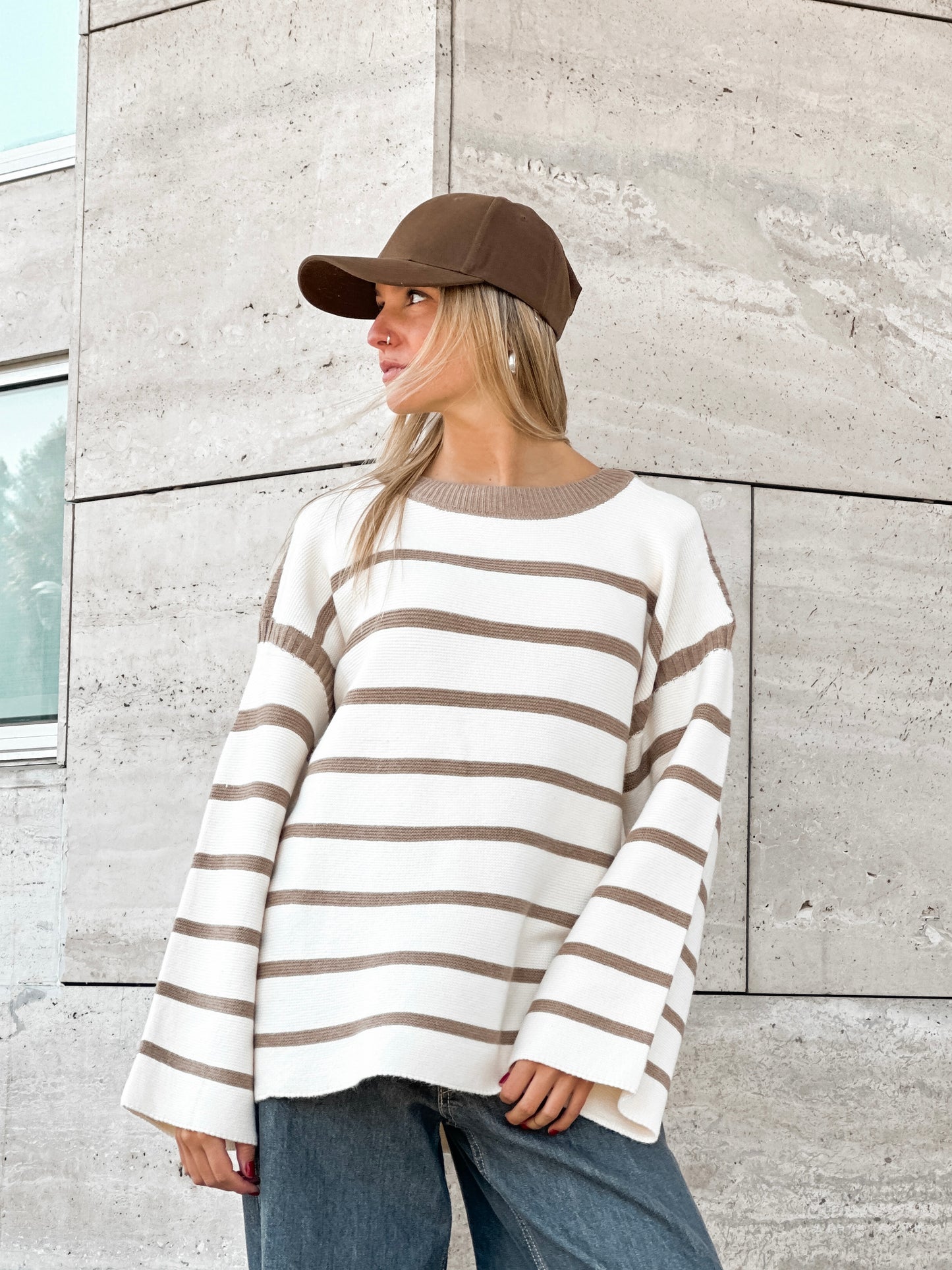 Sweater Line Beige